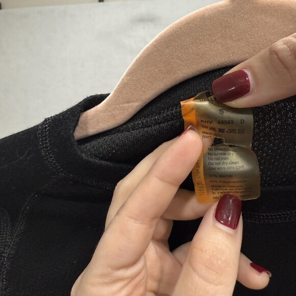 Helly Hansen Shirt Womens Small Black Merino Wool Base Layer Thermal Long Sleeve - Picture 3 of 10